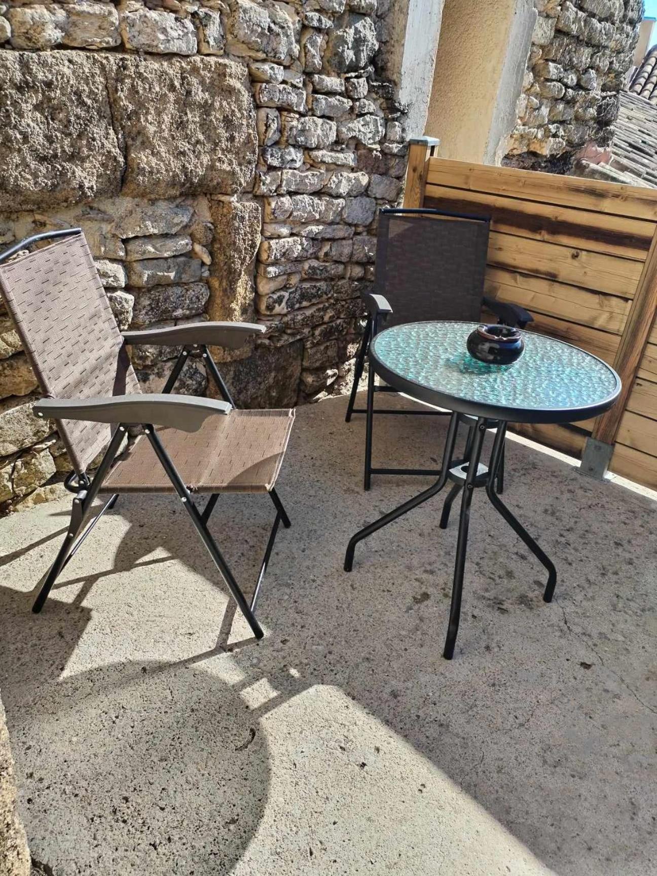 La Taniere Apartment Lagarde-Pareol Exterior photo